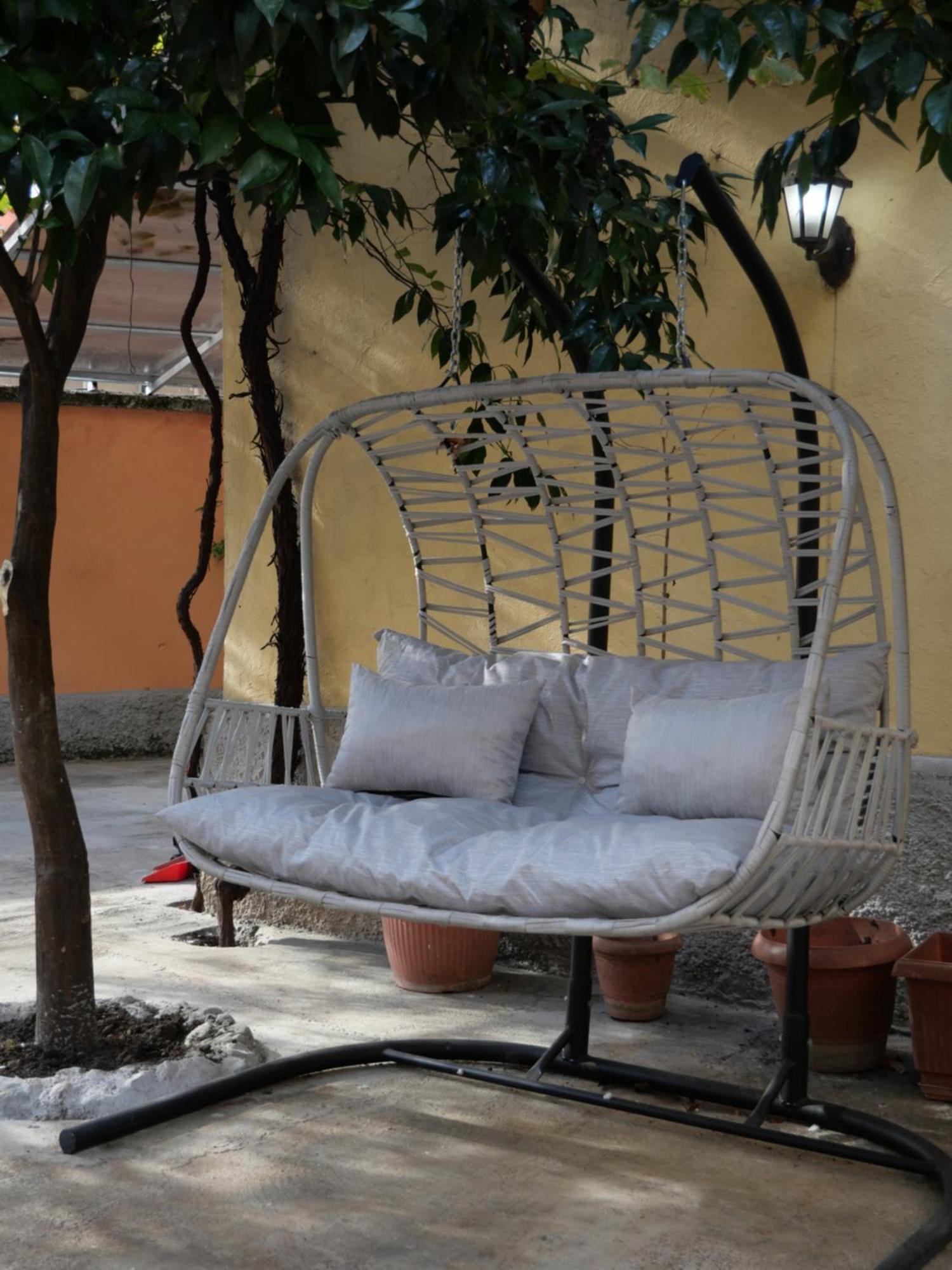 Mandarine Hostel Tirana Exteriör bild