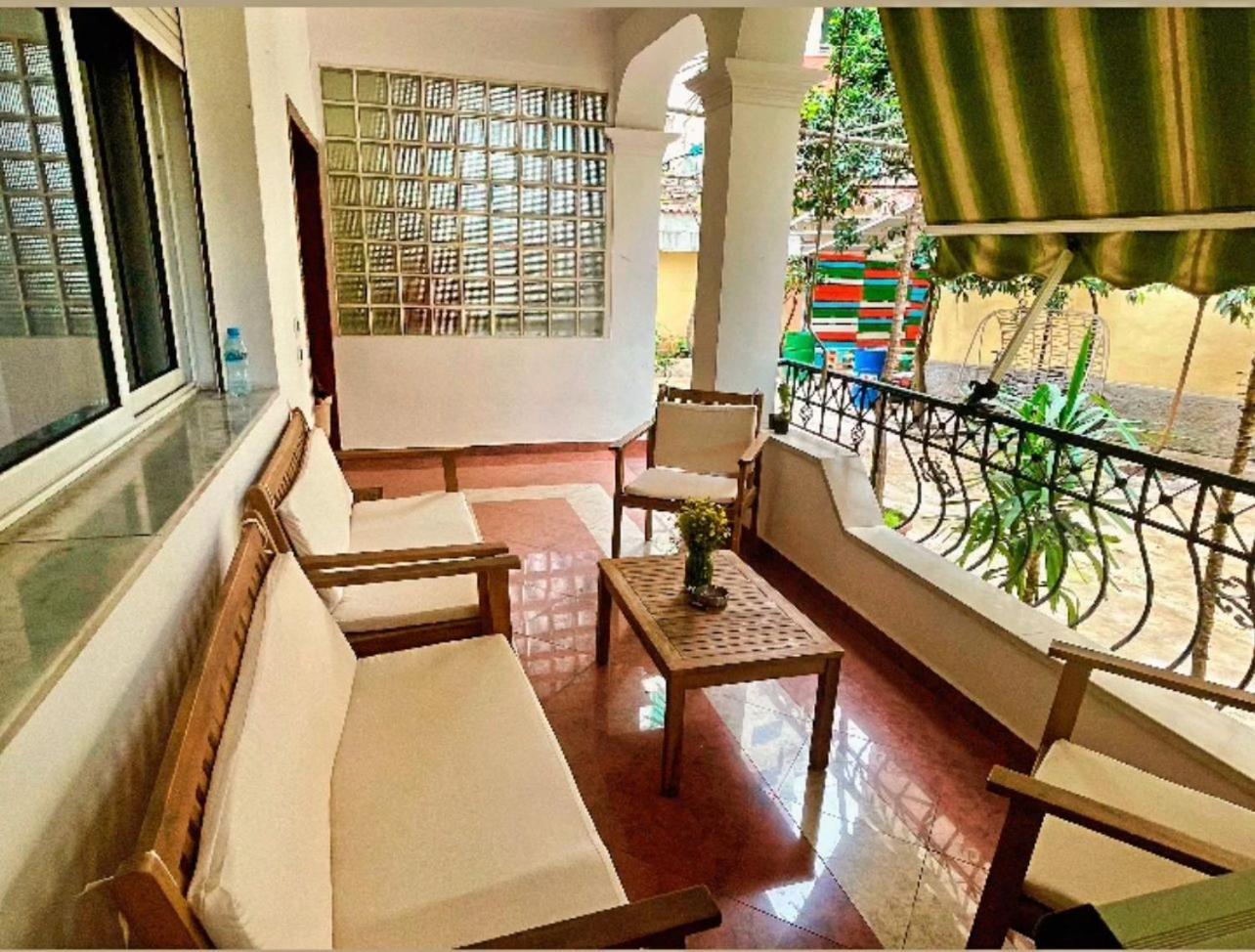 Mandarine Hostel Tirana Exteriör bild